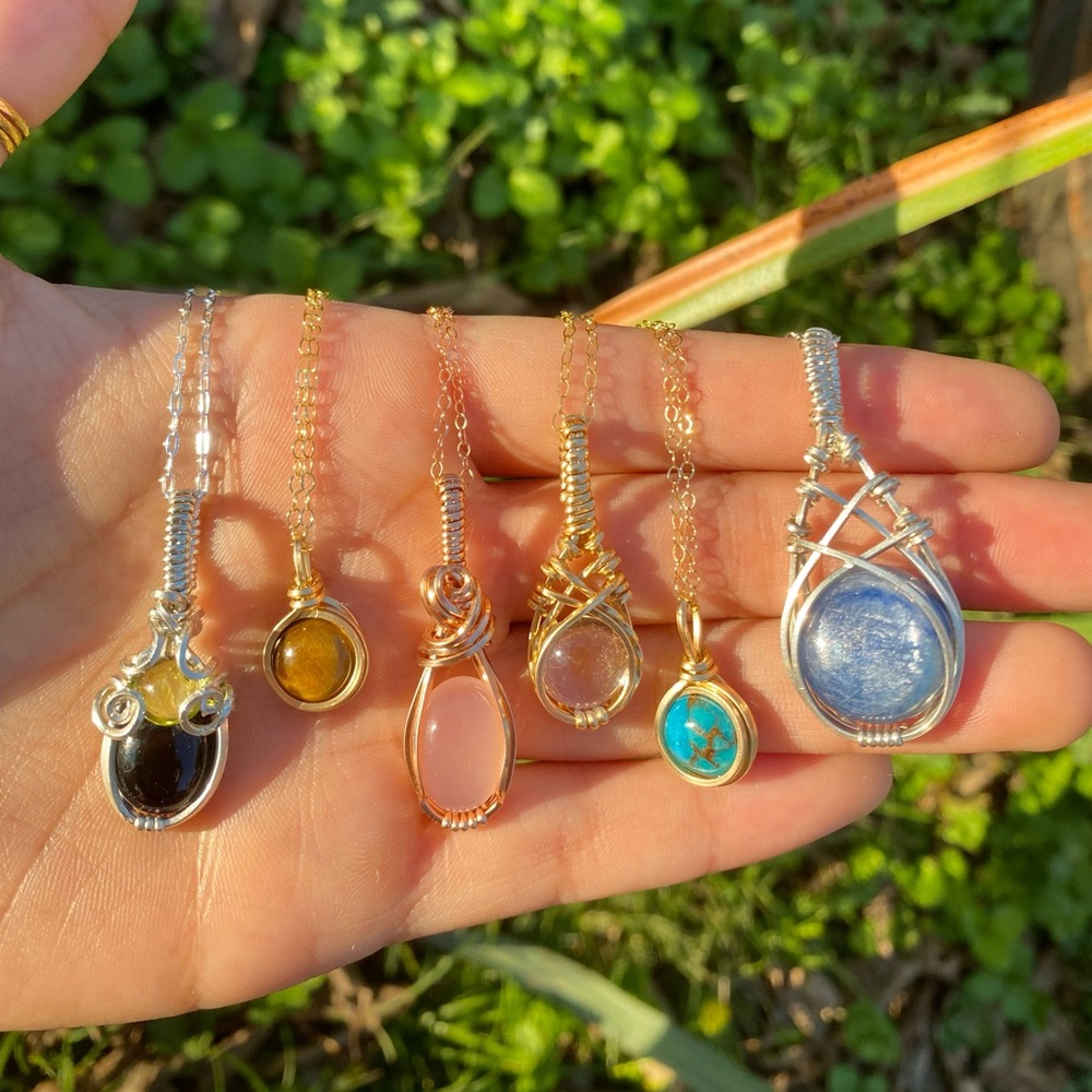 Wire Wrapped Jewelry/ IG: @neesagems